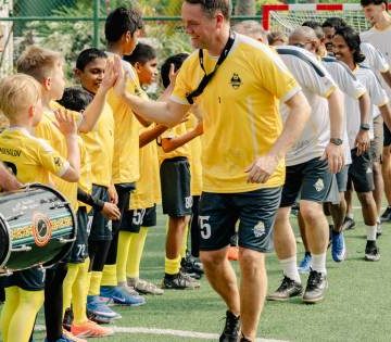Michael Owen Returns to Avani+ Fares Maldives for a Third Kids’ Football Camp