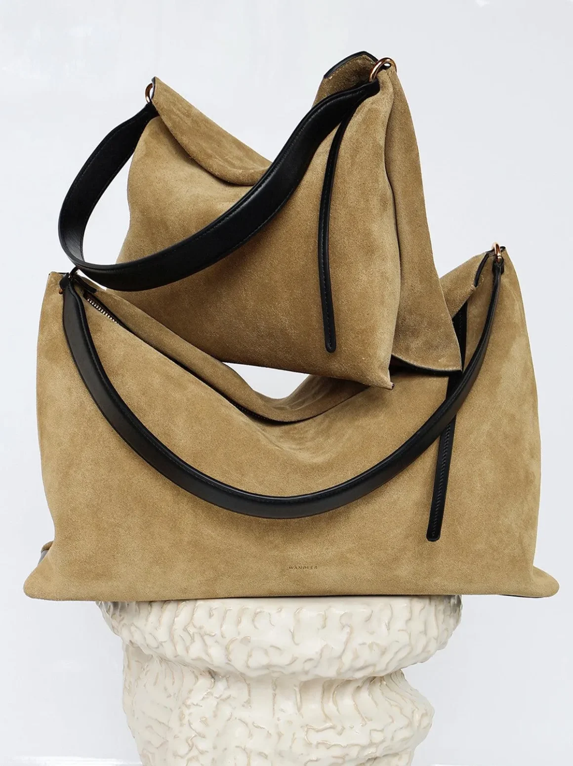 8 Travel Totes for Every Style, Destination, and Itinerary